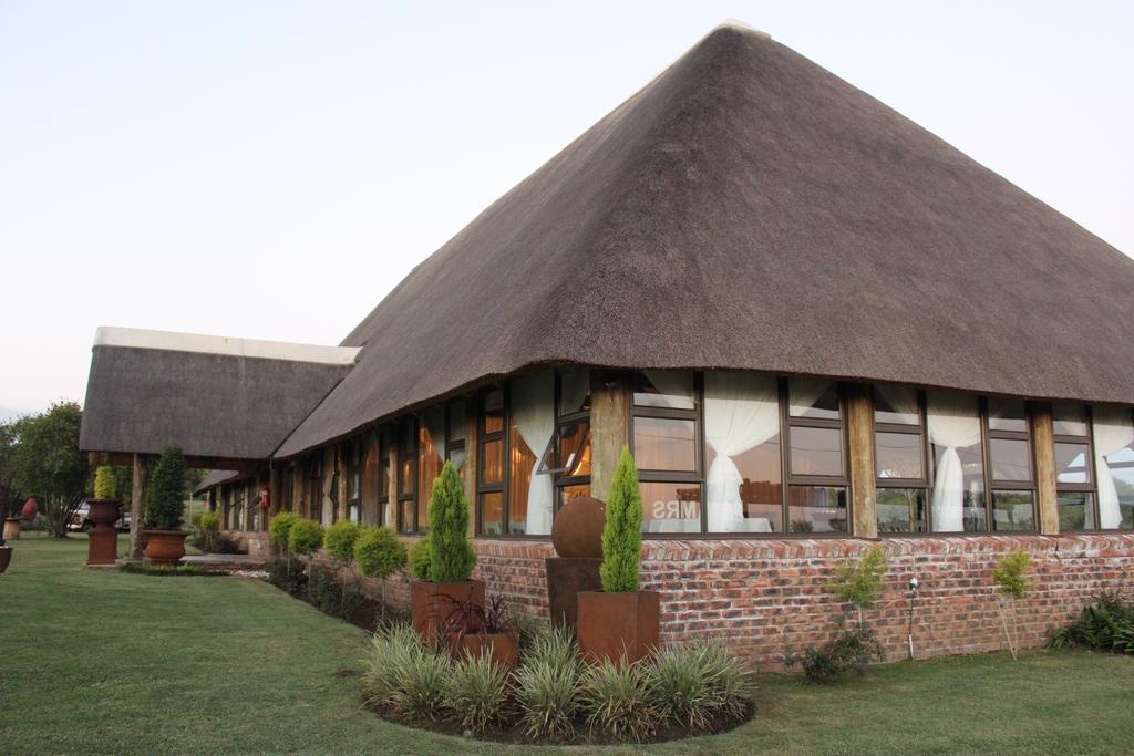 Nauntons Guest House & Wedding Venue 莱迪史密斯 外观 照片