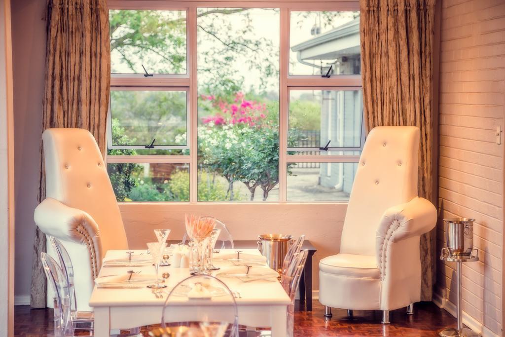 Nauntons Guest House & Wedding Venue 莱迪史密斯 外观 照片