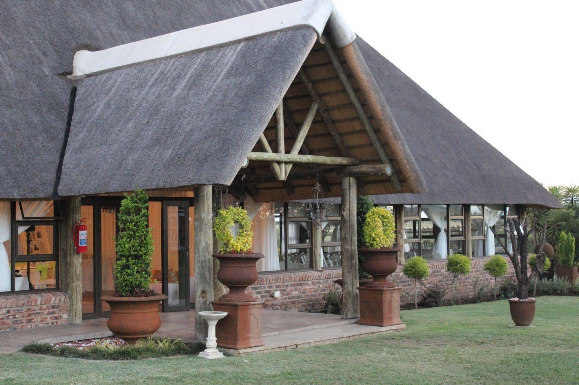 Nauntons Guest House & Wedding Venue 莱迪史密斯 外观 照片